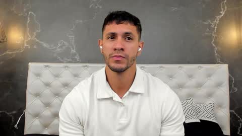 andrew online show from December 5, 2025, 1:09 pm