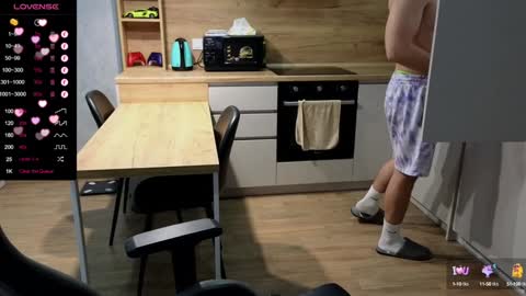 Lars online show from February 4, 2025, 9:52 pm