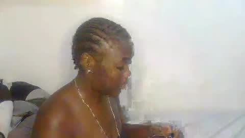 larvy12 online show from April 21, 2026, 3:24 am