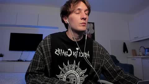 acie online show from February 8, 2025, 10:08 pm