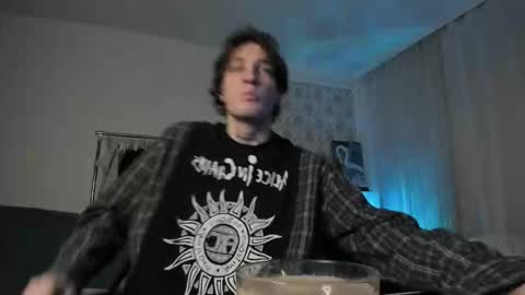 acie online show from November 9, 2025, 2:32 am