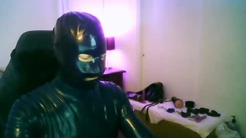 latexminheadroom online show from December 22, 2024, 1:34 am