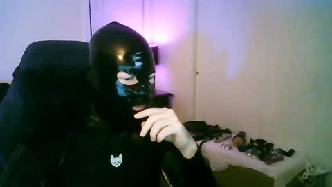 latexminheadroom online show from October 5, 2025, 11:57 pm