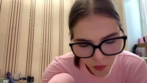 Snapshot of latiapetosa chatting on June 28, 2026, 2:34 pm Mia online show from June 28, 2026, 2:34 pm