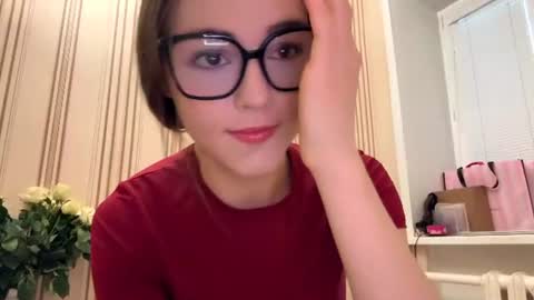 Snapshot of latiapetosa chatting on June 29, 2026, 5:35 pm Mia online show from June 29, 2026, 5:35 pm