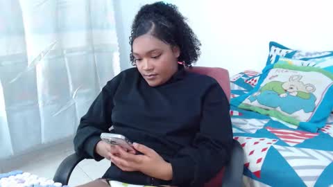 Snapshot of latin_rihanna_j chatting on November 29, 2025, 1:52 am karen online show from November 29, 2025, 1:52 am