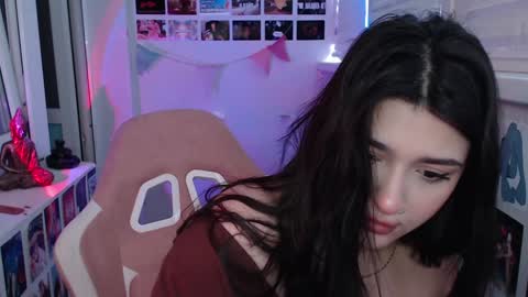 miiiiiiaaaa online show from December 14, 2024, 9:29 am