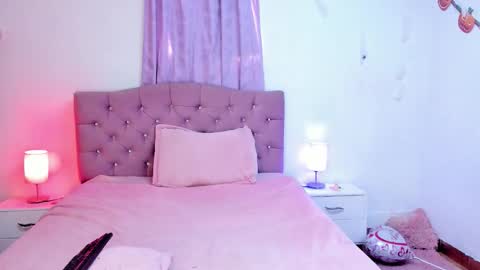 Martina online show from October 21, 2025, 7:14 pm