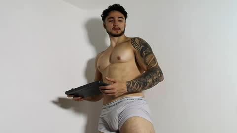 LatinBoyVIP  Colombian online show from June 4, 2026, 3:07 pm