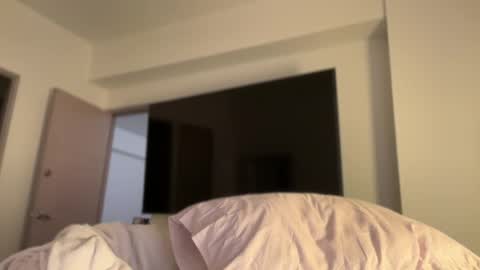 Hi -  online show from April 21, 2026, 3:13 am