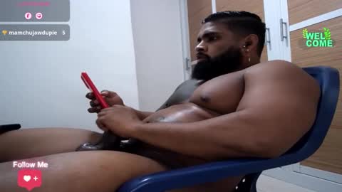 Snapshot of latinhot202423 chatting on January 24, 2025, 11:23 pm blackBear online show from January 24, 2025, 11:23 pm