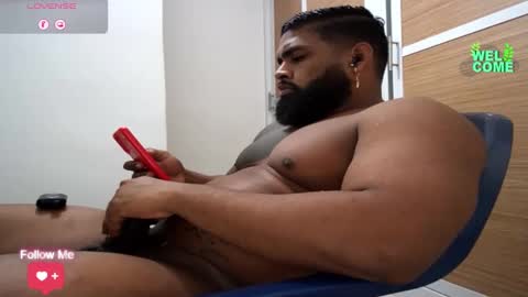 Snapshot of latinhot202423 chatting on February 7, 2025, 10:19 am blackBear online show from February 7, 2025, 10:19 am