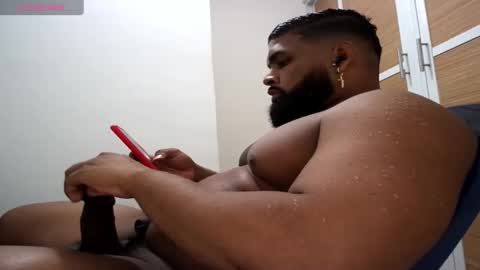 Snapshot of latinhot202423 chatting on March 3, 2025, 3:08 am blackBear online show from March 3, 2025, 3:08 am