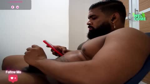 Snapshot of latinhot202423 chatting on March 11, 2025, 10:31 pm blackBear online show from March 11, 2025, 10:31 pm