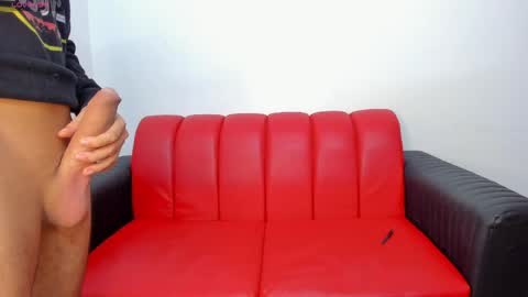 latinhot_couple3 online show from April 4, 2026, 1:52 pm