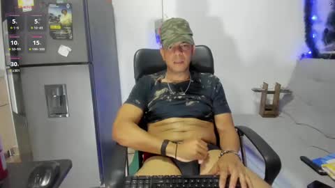 latinmartin73 online show from December 22, 2024, 3:44 am