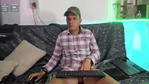 latinmartin73 online show from January 22, 2025, 1:53 am