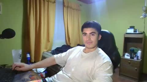 latinn_babe online show from February 5, 2025, 2:51 am