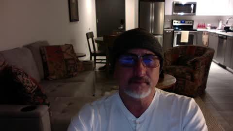 QS - INDEPENDENT MODEL online show from December 17, 2024, 4:56 am