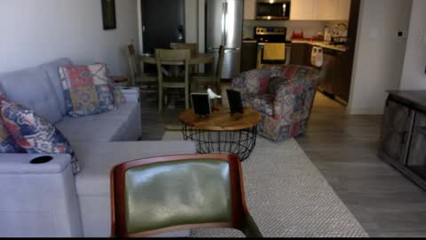 QS - INDEPENDENT MODEL online show from December 22, 2024, 7:31 pm