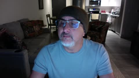 QS - INDEPENDENT MODEL online show from January 29, 2025, 5:19 am