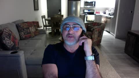 QS - INDEPENDENT MODEL online show from February 4, 2025, 5:10 am