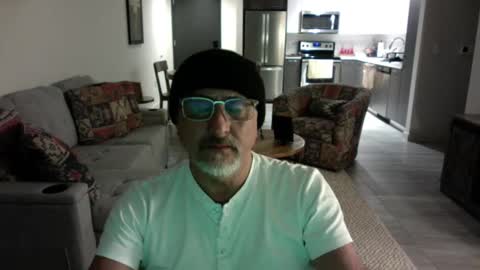 QS - INDEPENDENT MODEL online show from February 16, 2025, 4:20 am