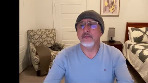 Snapshot of latinnous chatting on January 14, 2026, 3:23 am QS - INDEPENDENT MODEL online show from January 14, 2026, 3:23 am