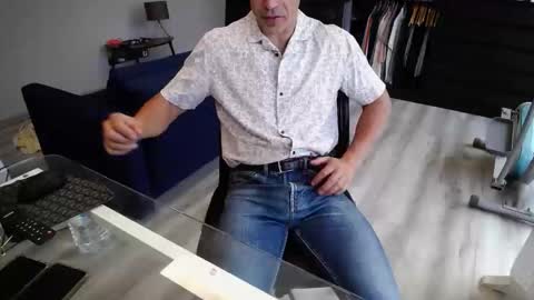 sam online show from October 16, 2025, 11:00 am