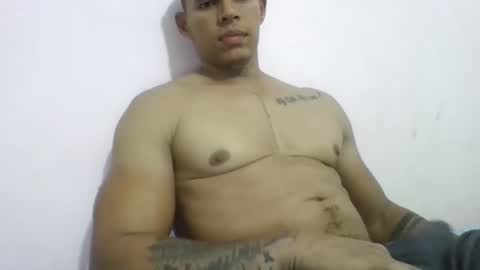 Snapshot of latinoxxl22cm chatting on February 19, 2025, 4:12 am latinoxxl22cm online show from February 19, 2025, 4:12 am