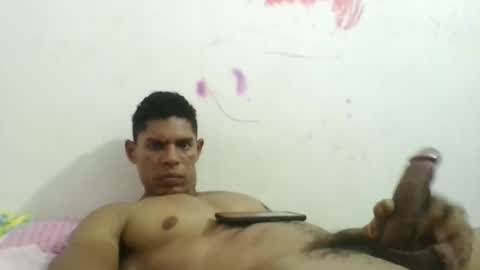 Snapshot of latinoxxl22cm chatting on June 21, 2026, 6:27 am latinoxxl22cm online show from June 21, 2026, 6:27 am
