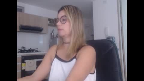 latinpaprika online show from February 20, 2025, 12:04 pm