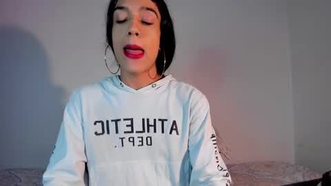 latinsecretfantasy online show from February 23, 2025, 10:42 pm