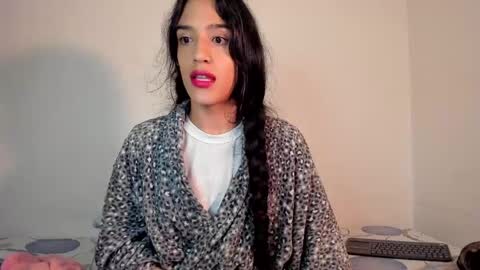 latinsecretfantasy online show from March 5, 2025, 1:21 am