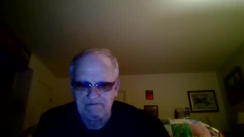 laugh_till_u_pee70 online show from March 7, 2026, 4:09 am