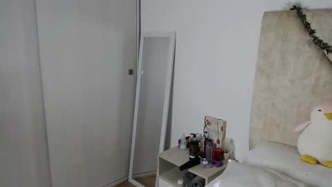 Snapshot of laugreen chatting on February 6, 2026, 10:46 pm Laura online show from February 6, 2026, 10:46 pm