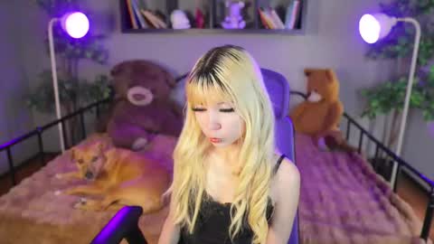 laukyubey1 online show from October 12, 2025, 8:30 pm