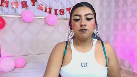laulin_tay online show from February 17, 2026, 3:36 am