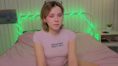 Kylie online show from November 26, 2025, 8:21 pm