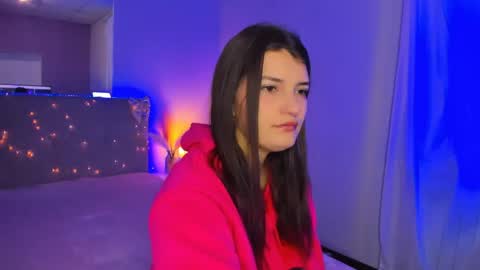 Laura online show from April 21, 2026, 5:14 am