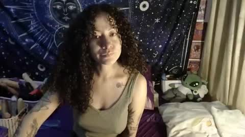  Wen  online show from February 7, 2025, 1:04 am