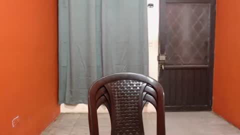 CALL ME LOVE  LAURA online show from February 9, 2025, 4:46 am