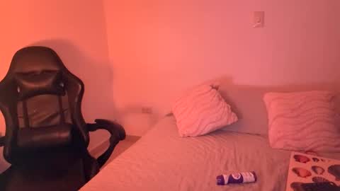 laura online show from February 6, 2026, 1:10 am