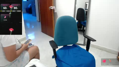 Snapshot of laura_foxx2379 chatting on July 18, 2026, 4:22 pm laura_foxx2379 online show from July 18, 2026, 4:22 pm
