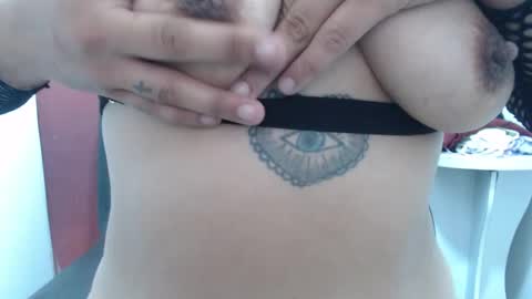  Laura  online show from September 15, 2025, 2:39 pm