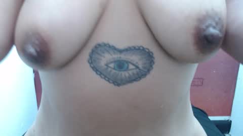  Laura  online show from February 14, 2026, 3:31 pm