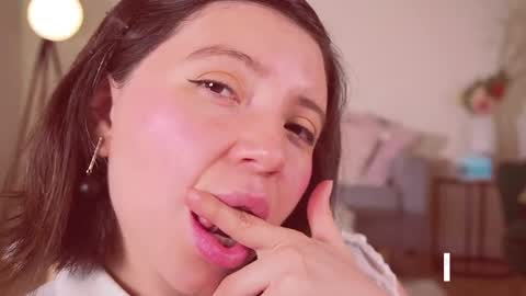 Laura Lee. online show from January 13, 2025, 2:18 am