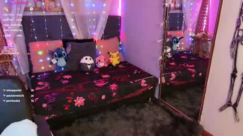 Kate  online show from February 20, 2025, 3:41 pm