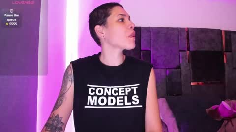 Laura Rose online show from February 11, 2025, 3:51 pm