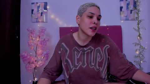 Laura Rose online show from September 18, 2025, 2:57 am